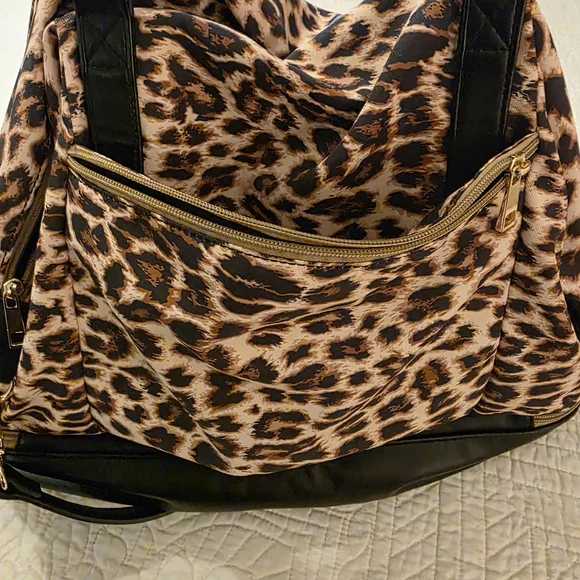 Leopard Print Women's Travel Bag with Black & Gold Accents - Picture 5 of 8